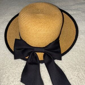 Sun & Sand Elegant Tan and Black Bow Sun Hat EUC